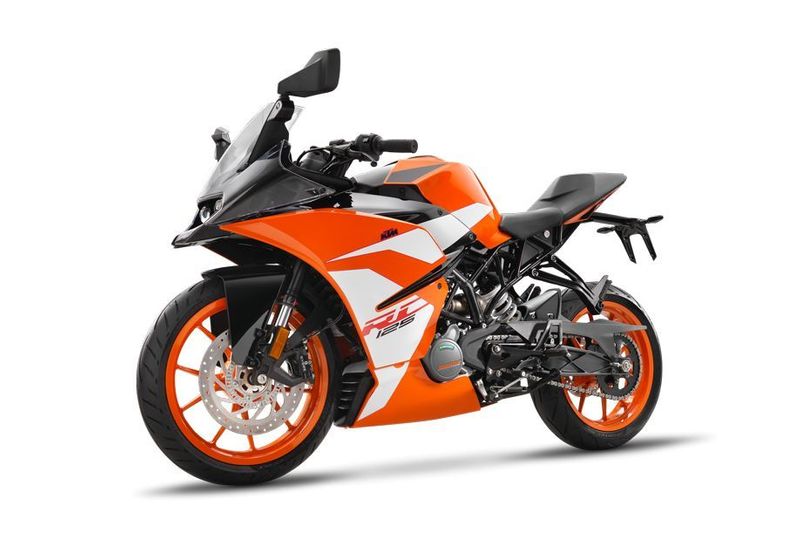 Yamaha R15 Rival KTM RC 125 bike will launch next month in India