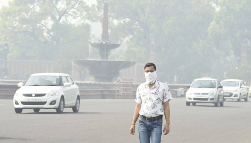 पराली के धुएं से दिल्ली की हवा हुई ज़हरीली