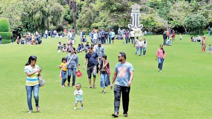 tamilnadu Heat wave...tourists visiting Ooty