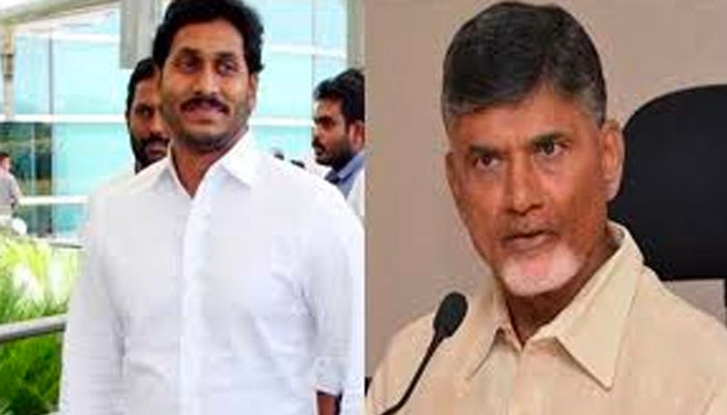 tdp chief chandrababu naidu meets farmer family in amaravathi, who died from heart attack