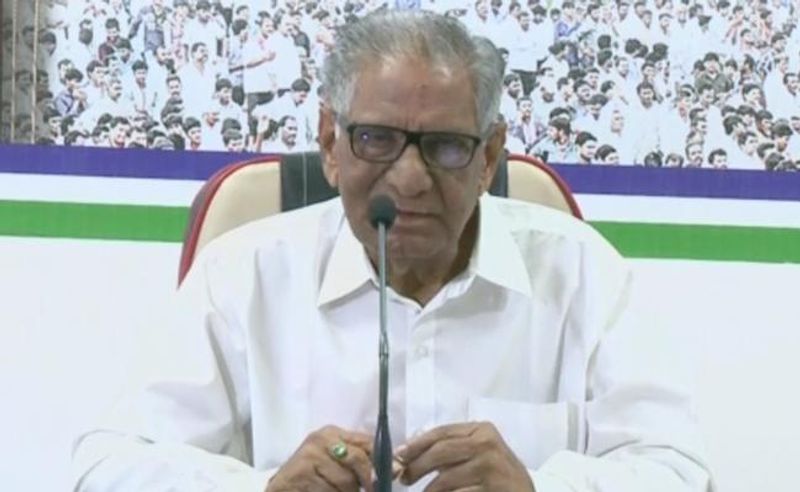 YSRCP MLC Ummareddy Venkateswarlu Reacts on AP Decentralisation and Development Bill