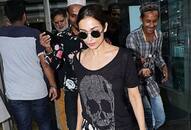 Malaika Arora mobbed by selfie-seeking fans at Mumbai mall (Video)