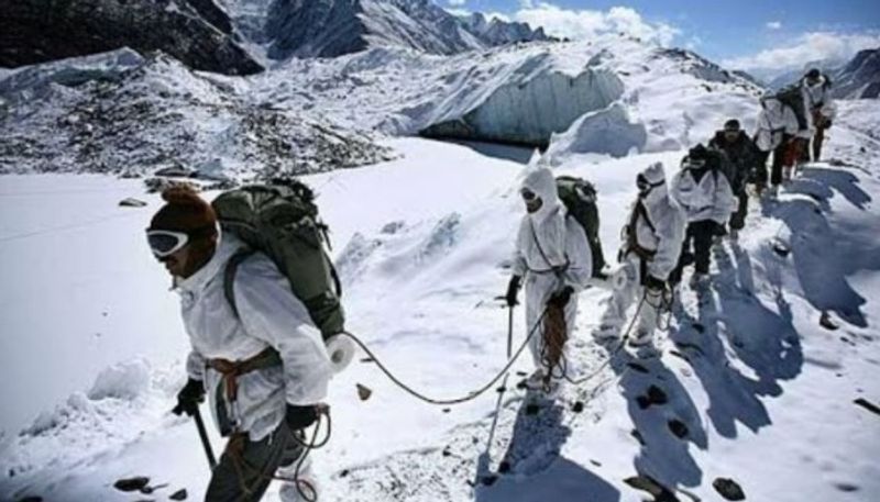 CAG Report Says Clothing and Ration For Troops In Siachen Delayed