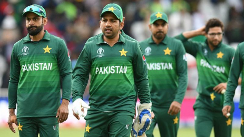 ICC World Cup 2019 Pakistan media slams reports of groupism in national team