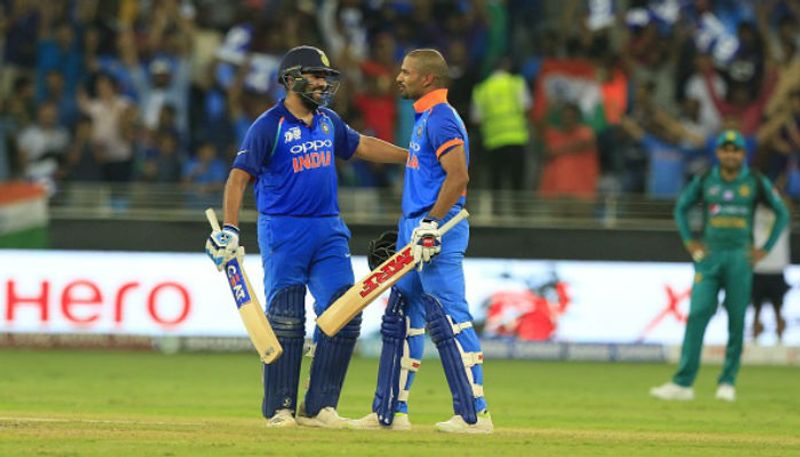 Shikhar Dhawan disagrees with Rohit Sharma David Warner