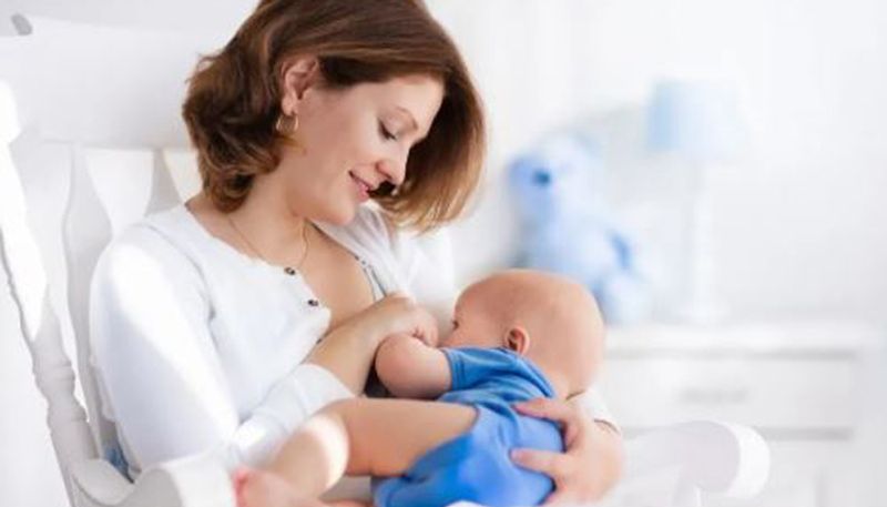 breast feeding tips for new moms