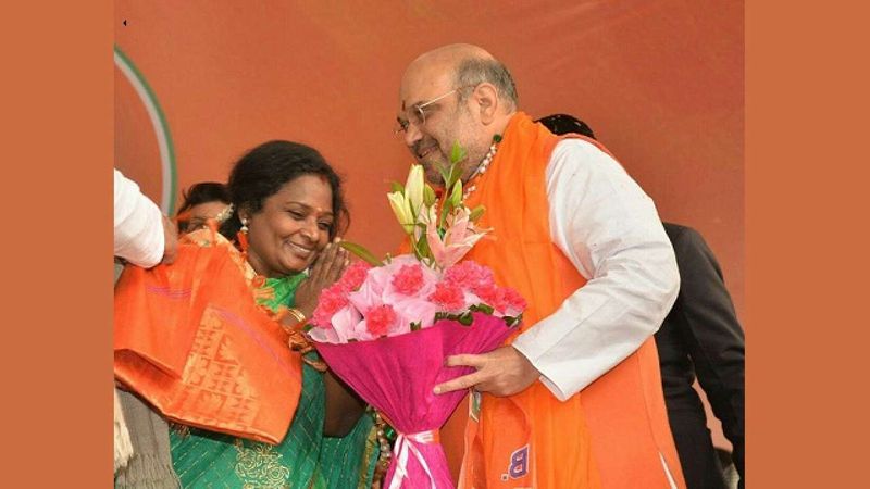 kcr has a new reason to worry: bjp's master plan behind Tamilisai Soundararajan