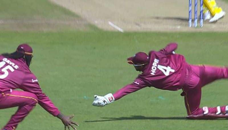 Watch video Shai Hope takking a blinder vs Australia