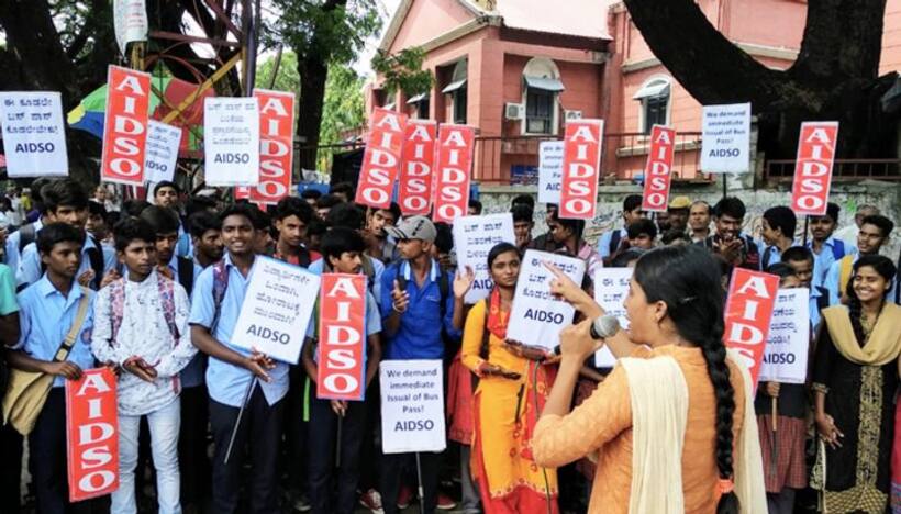 Students lash out at BMTC for delay in issuing student bus passes
