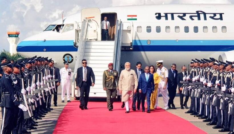 प्रधानमंत्री नरेंद्र मोदी पहुंचे मालदीव
