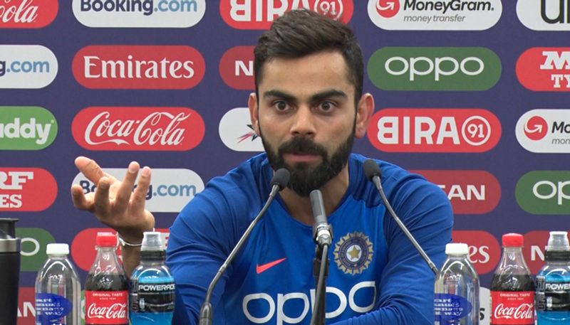 Former cricketers applauds virat kohli for his gestures