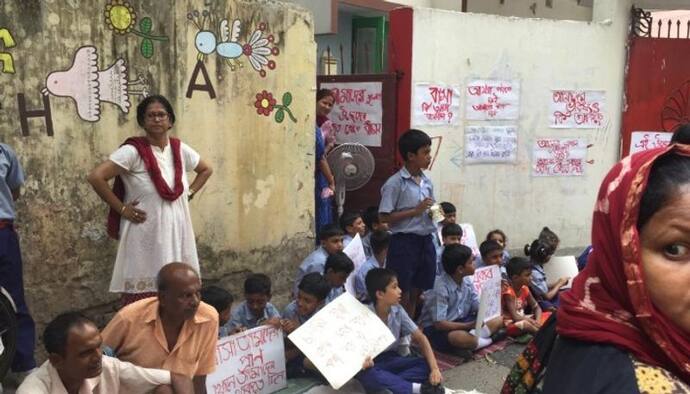 প্রমোটারের দাদাগিরি শহরে, গোলপার্কে উঠে যাচ্ছে বস্তির শিশুদের স্কুল