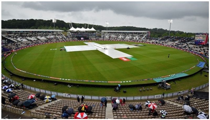 South Africa vs West Indies Play stopped due to rain