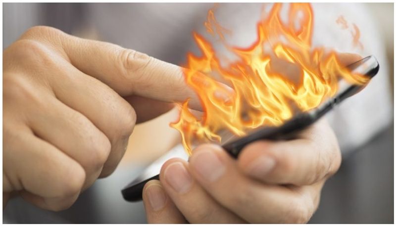 Why do phone batteries explode and how to prevent it