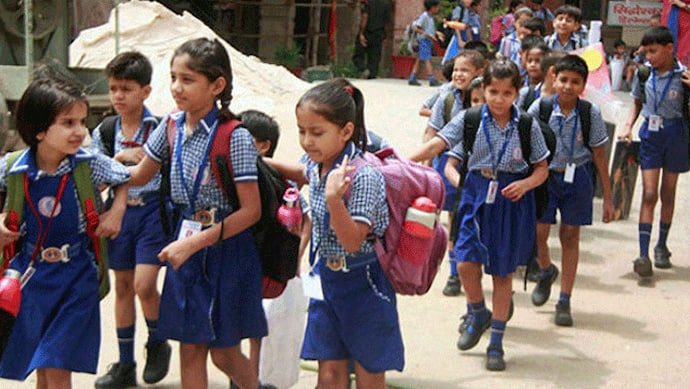 Karnataka high court: Schools can issue TCs only on parents’ request