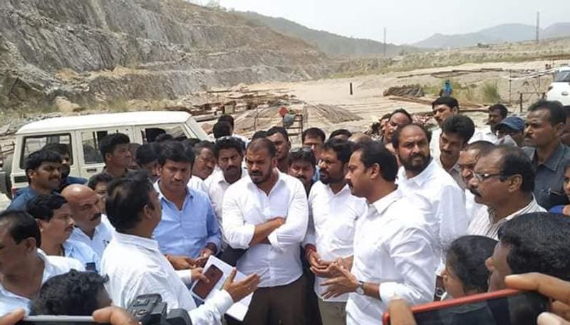 polavaram project authority ceo rk jain shocks to jagan government