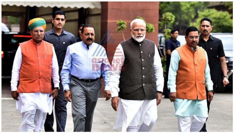 PM Modi to chair all Party Meeting On Sunday before beginning of Winter Session Parliament ckm