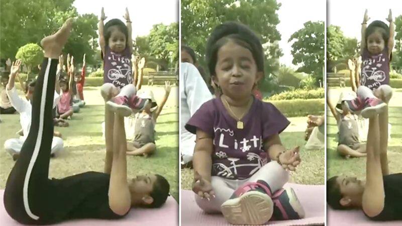 World's Shortest Girl Practice Yoga Video..