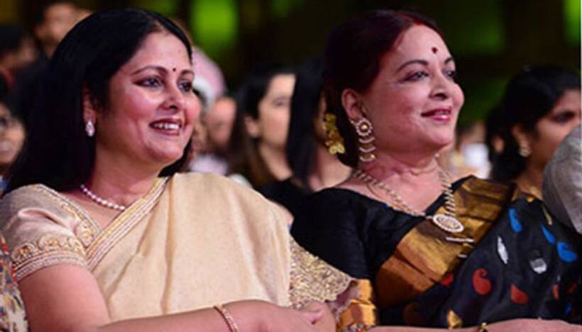విజయనిర్మల.. జయసుధకి ఏమవుతుందో తెలుసా..?