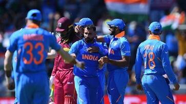 Pakistani cricket team praying for team india to win match