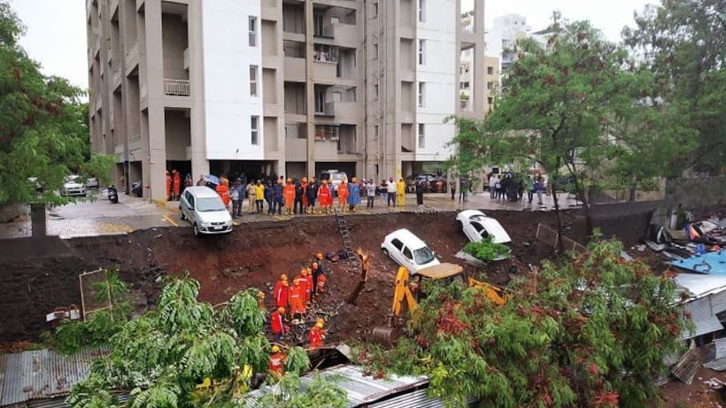 पुणे में बारिश बनी काल, दीवार ढहने से 15 की मौत