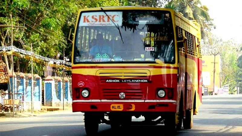 KSRTC Organizes Selfie Competition For Passengers On Valentines Day