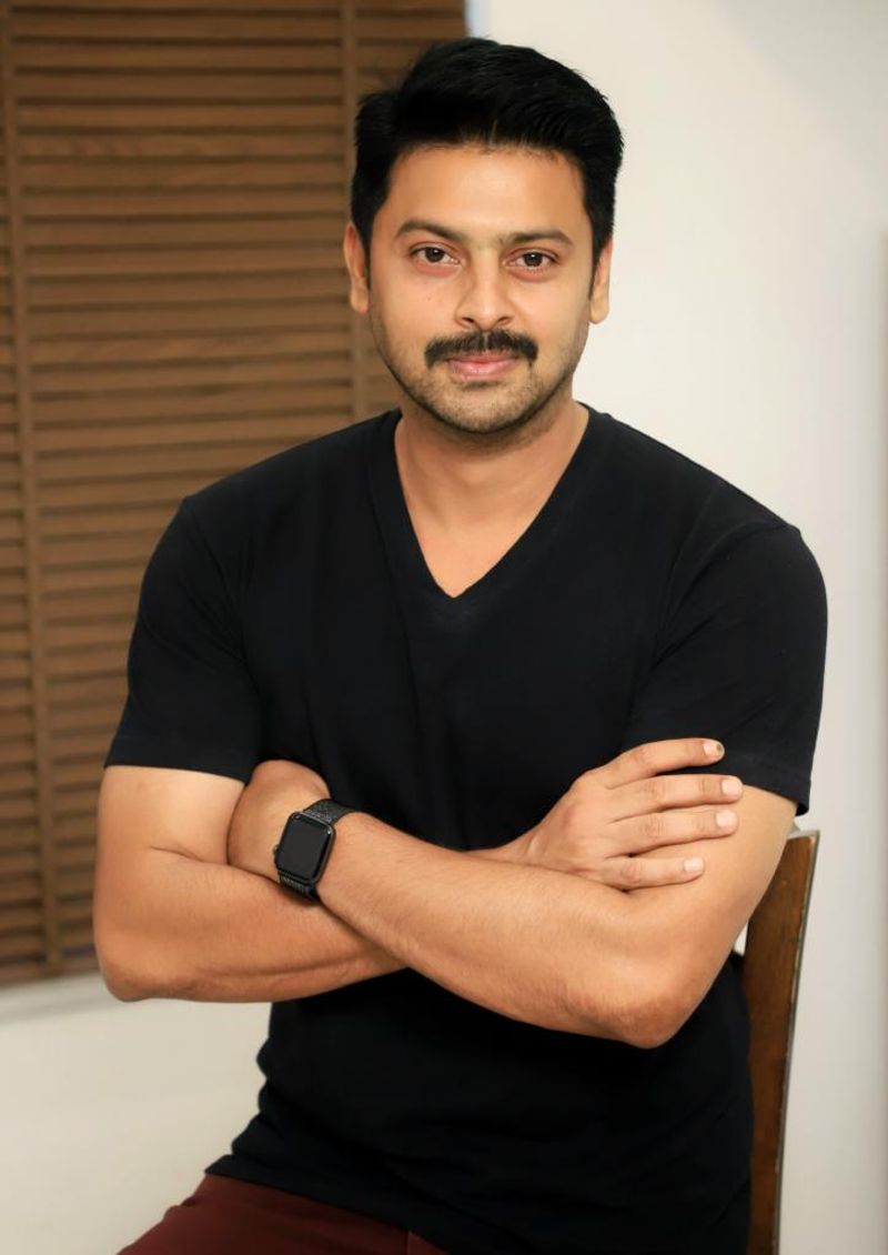 Actor Srikanth says he is chicken eating Brahmin : தயிர் சாதம்னா அலர்ஜி...  நான் சிக்கன் சாப்பிடும் பிராமணன் - நடிகர் ஸ்ரீகாந்த் ஓபன் டாக்