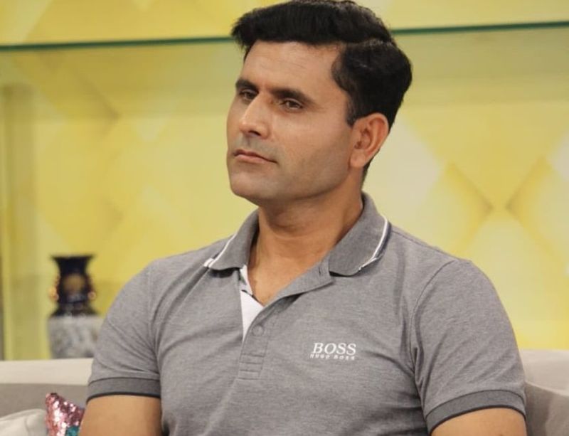 Abdul razzaq questions Team india intent but praise Musalman Mohammed shami