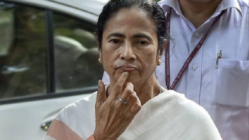 बीजेपी को मात देने के लिए ममता ने चला बड़ा चुनावी दांव