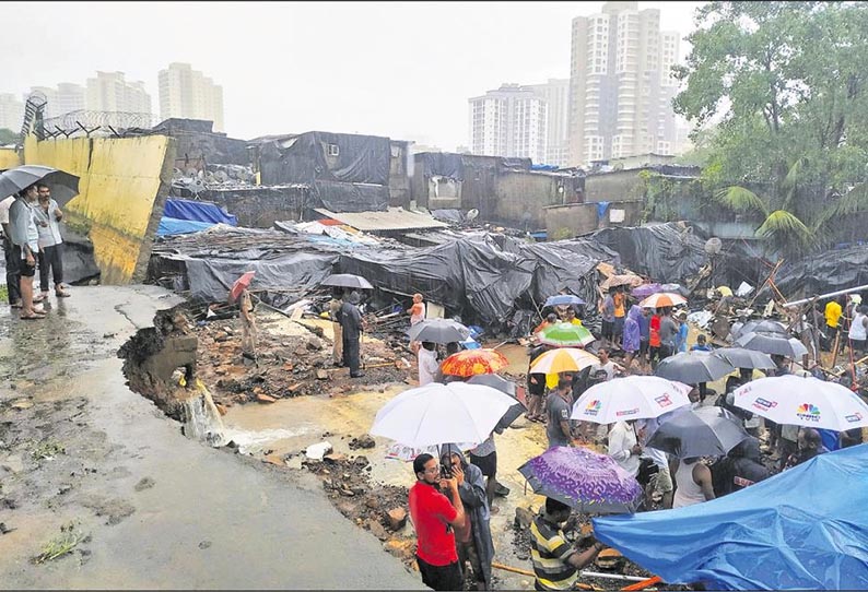 Kalyan wall collapse Three people arrested