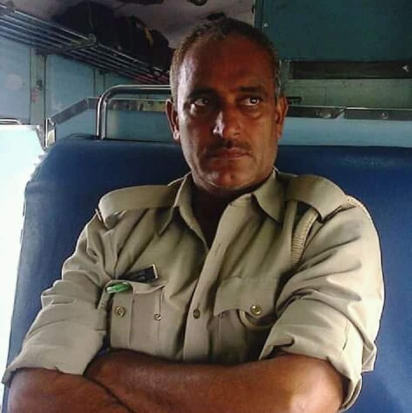 यूपी पुलिस का सिपाही बना भू माफिया, वरिष्ठ अधिकारियों ने दर्ज कराया केस