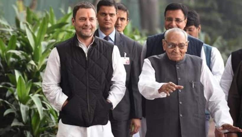 क्यों पार्टी अध्यक्ष के लिए सोनिया के करीबियों पर ही दांव खेल रहे हैं राहुल