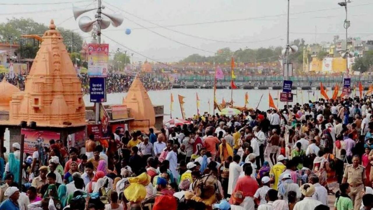 श्रावणी मेले में इस बार भगवा रंग में सुरक्षा करते दिखेंगे पुलिसकर्मीं
