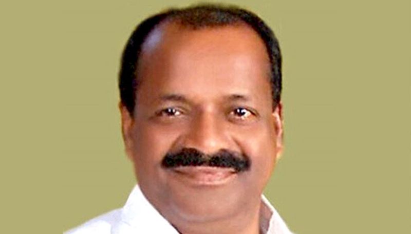 Former Karnataka Congress MLA Gopal Bhandary dies while travelling in KSRTC bus