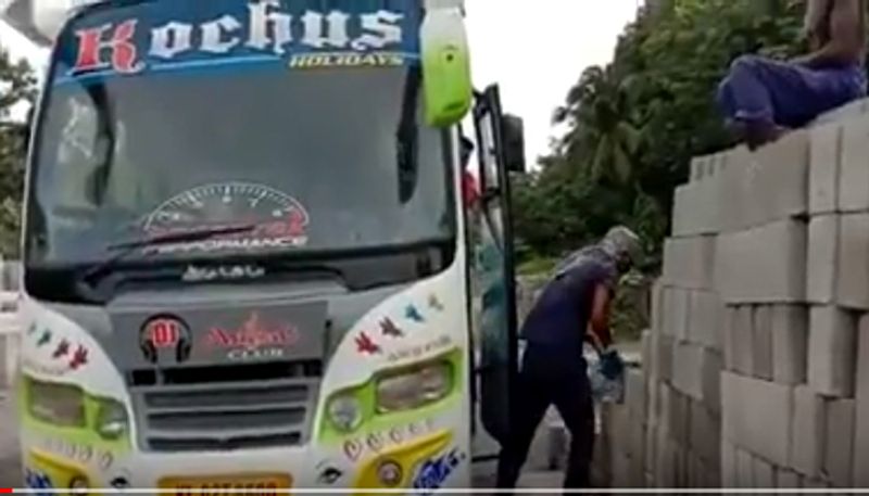 Tourist Bus Carrying Bricks Viral Video