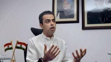 Mumbai Congress President Milind Deora tenders his resignation after jyotiraditya scindia in congress