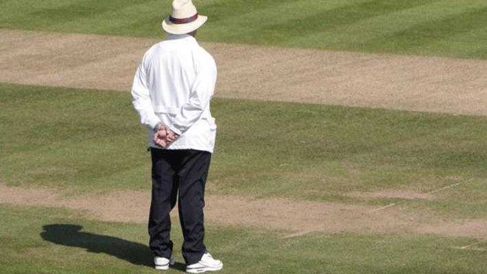 cricket umpire Desire