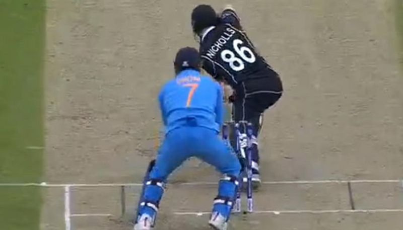 Watch video Ravindra Jadeja took the wicket of Henry Nicholls