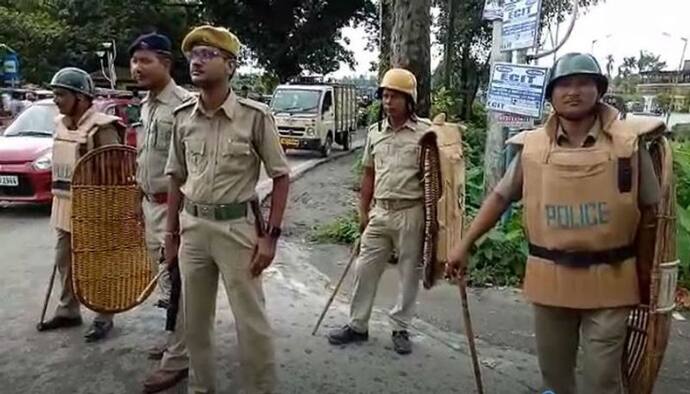 করোনা আতঙ্কে ফতোয়ার মুখে পুলিশকর্মীরা, বিতর্কে তৃণমূলের শ্রমিক সংগঠন