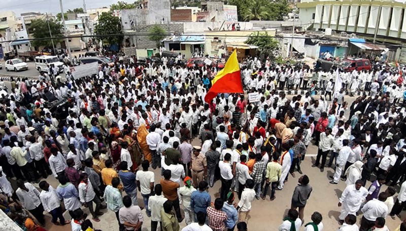 Yadagiri Bandh called for medical college was successful