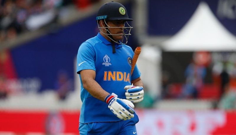 BCCI member says Dhoni must retire from ODI cricket