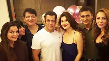 Salman Khan parties with ex-girlfriend Sangeeta Bijlani, rumoured girlfriend Iulia Vantur