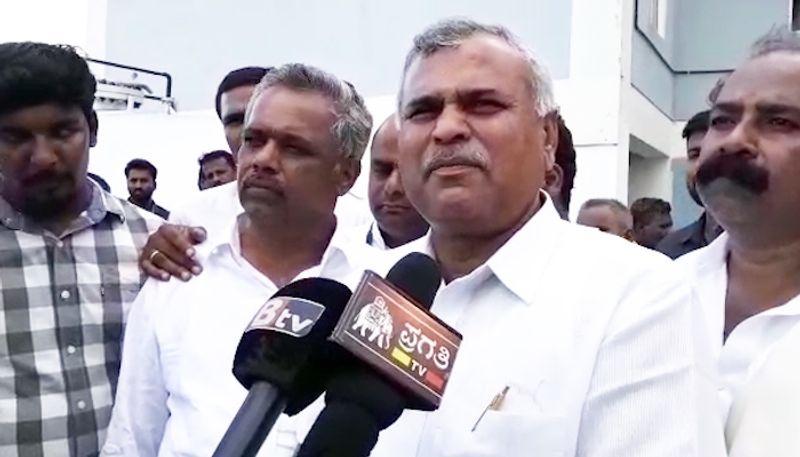 MLA KY Nanjegowda insist on increasing Nandini milk rates gvd