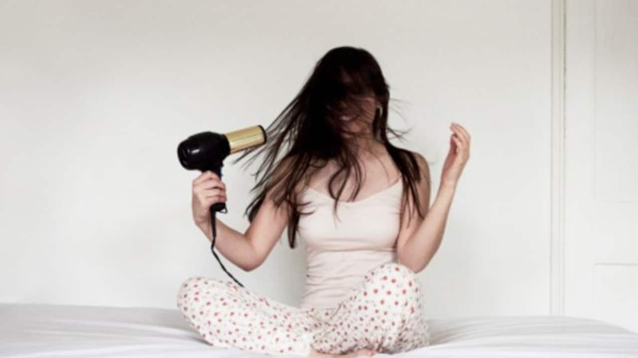 Hair dryer