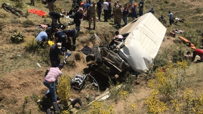 Turkey road accident...17 people kills