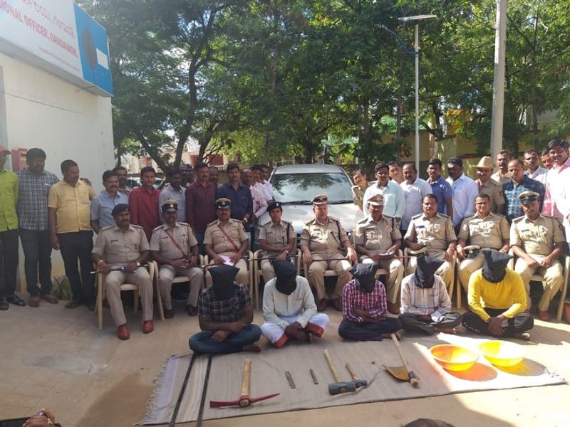 5-interstate-treasure-thieves-from Andhra Pradesh Arrested in-vyasaraja-brindavana-vandalising-case