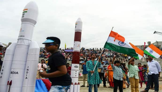 চন্দ্রালোকের পথে চন্দ্রযান ২, অভিযানের ১৬ কলা যা চমকিত করবে