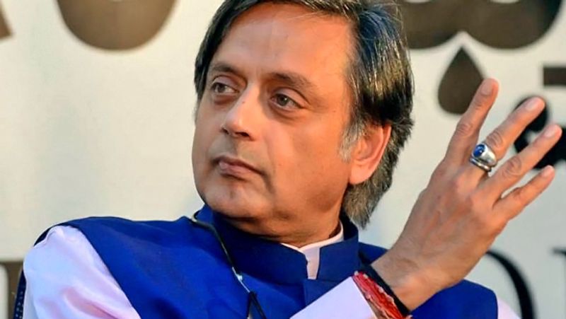 Even Nehru did not want Article 370 to stay forever says Shashi Tharoor