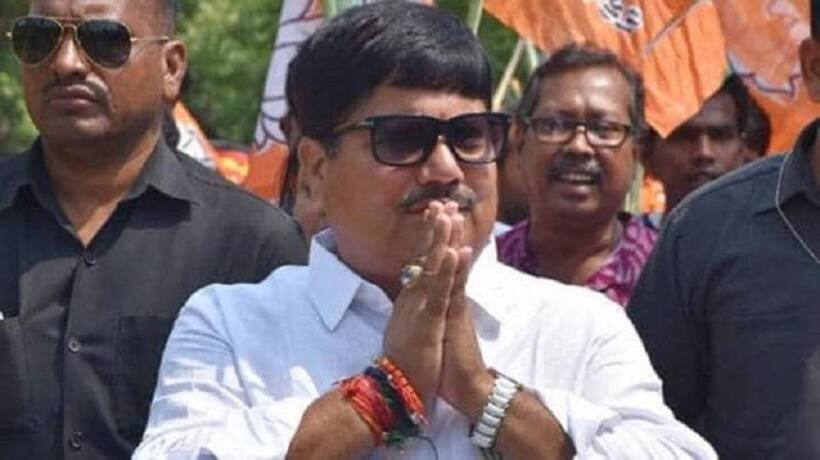 पश्चिम बंगाल में भाजपा सांसद अर्जुन सिंह पर हुआ बमों से जानलेवा हमला, बाल बाल बचे