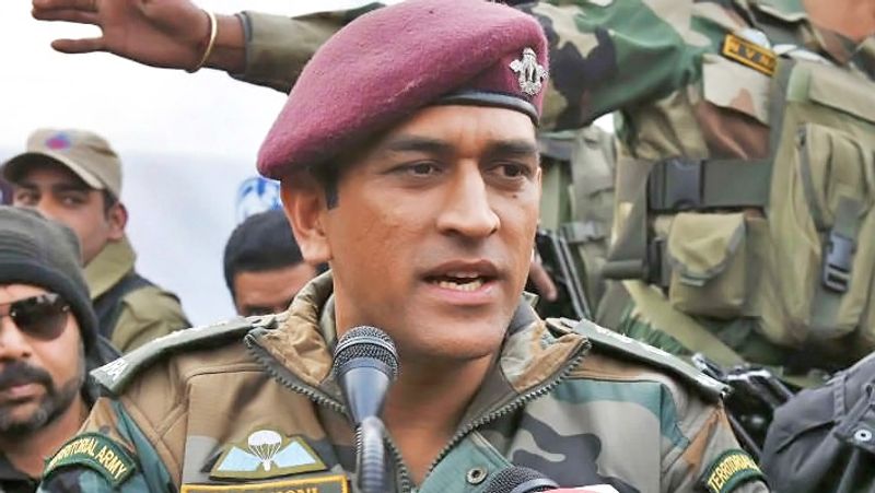 MS Dhoni doesnt need  protection will protect other citizen says army chief